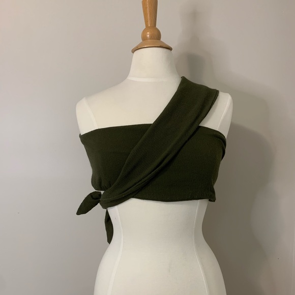 SOLD!! Multi-tie scarf / shirt - Picture 5 of 8